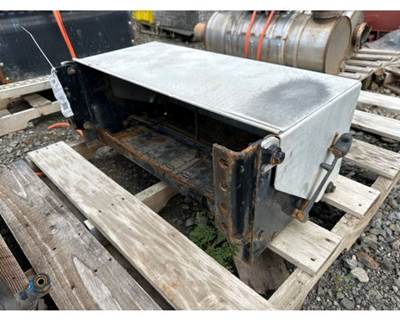 Freightliner M2 112 Battery Box