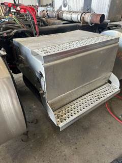 International 9900i Left Battery Box