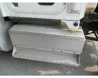International ANY Battery Box for a International 9900I