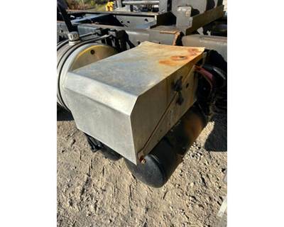 International HX520 Battery Box