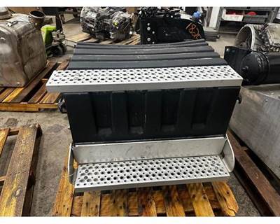 International RH61F Left Battery Box