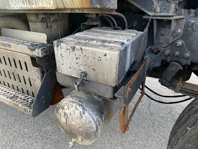 Mack Granite GU713 Battery Box for a Mack GU713