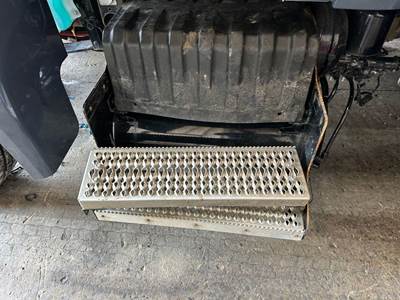 Peterbilt 536 Battery Box