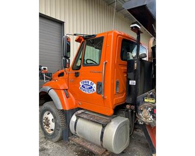 International 7600 Cab Assembly