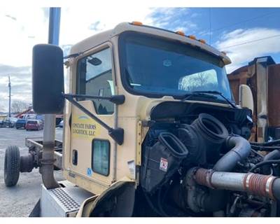 Kenworth T370 Cab Assembly