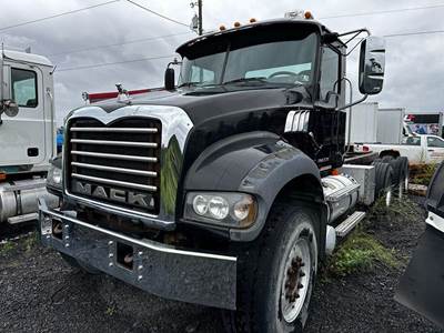Mack Granite GU713 Cab Assembly for a Mack GU713