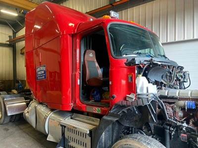 Mack Pinnacle CXU613 Cab Assembly for a Mack CXU613