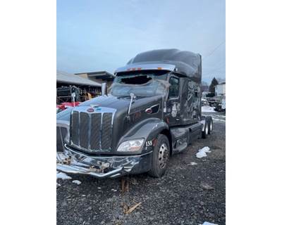 Peterbilt 579 Cab Assembly