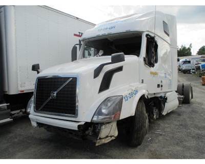 Volvo VNL Cab Assembly