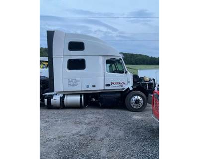 Volvo VNL Cab Assembly
