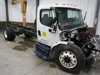 Cummins ISB 6.7L Camshaft for a Freightliner M2 106