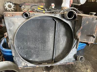 International 9200i Cooling Assembly
