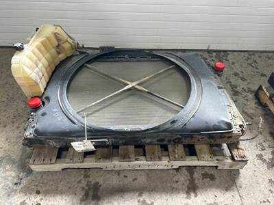 Kenworth T660 Cooling Assembly