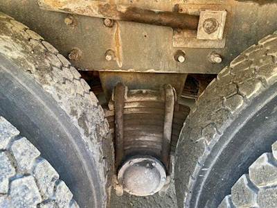 Mack Granite GU713 Cutoff for a Mack GU713