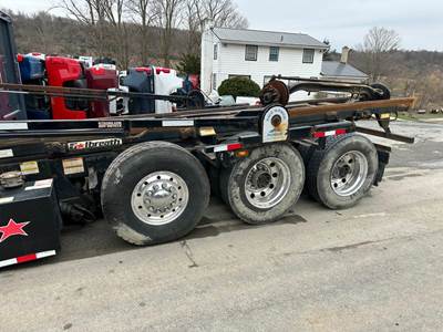 Meritor RT-46-160P Cutoff for a Western Star Trucks 4900