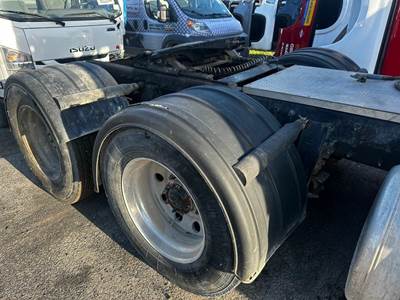 Meritor RT46160 Cutoff for a Peterbilt 389