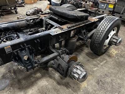 Spicer DSH 40P Cutoff for a Peterbilt 389