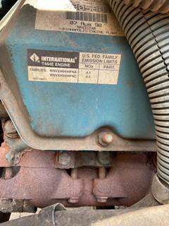 International DT 444E Cylinder Head for a International 4700