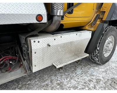 Caterpillar CT13 DPF Assembly for a CAT CT660