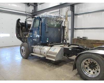 Caterpillar CT13 DPF Assembly for a CAT CT660