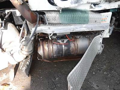 Cummins ISX15 DPF Assembly for a Peterbilt 388