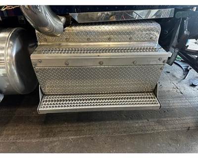 Cummins ISX15 DPF Assembly for a Peterbilt 389
