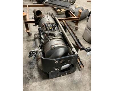 Cummins ISX15 DPF Assembly for a Peterbilt 579