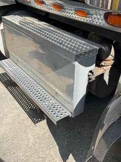 Cummins DPF Assembly for a International Lonestar