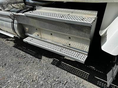 Cummins X15 DPF Assembly for a International HX520