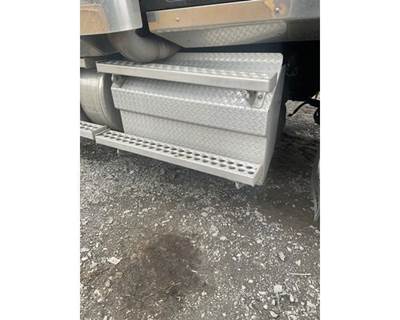 Detroit DD13 DPF Assembly for a Western Star Trucks 4900 SA