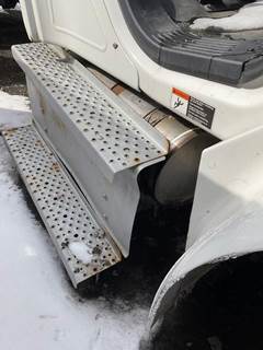 Detroit DD8 DPF Assembly for a Freightliner M2 106