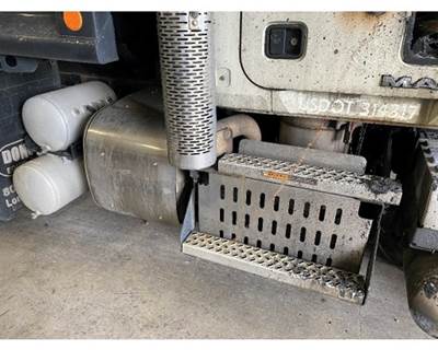 Mack Granite GU713 DPF Assembly for a Mack GU713