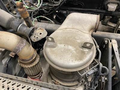 Mack Pinnacle CXU613 DPF Assembly for a Mack CXU613