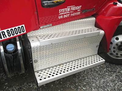 Paccar MX-13 DPF Assembly for a Kenworth T680