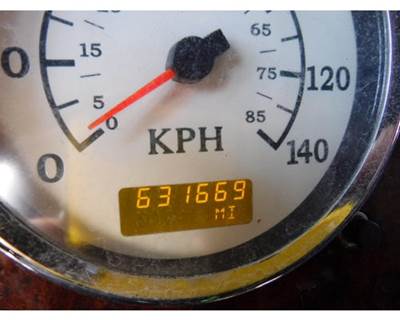 International 9900i Dashboard Assembly