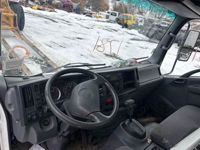 Isuzu NPR Dashboard Assembly for a Isuzu NRR