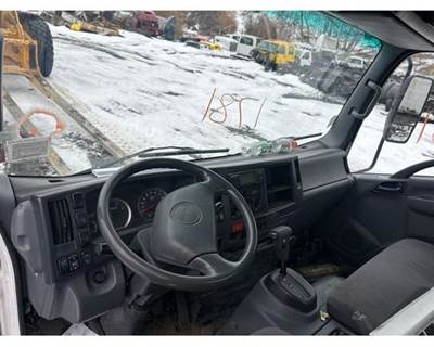 Isuzu NPR Dashboard Assembly for a Isuzu NRR