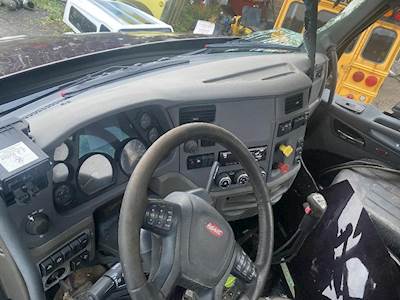 Peterbilt 579 Dashboard Assembly