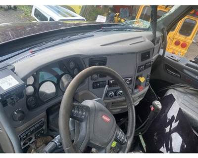Peterbilt 579 Dashboard Assembly