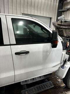 Chevrolet C5500 Right Front Door Assembly for a Chevrolet GM515
