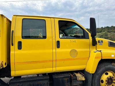 Chevrolet C7500 Right Front Door Assembly