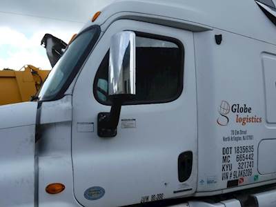 Freightliner Cascadia Left Front Door Assembly