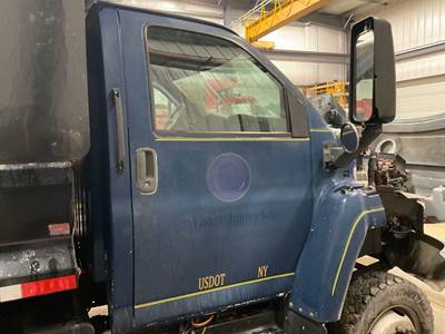 GMC C5500 Right Front Door Assembly
