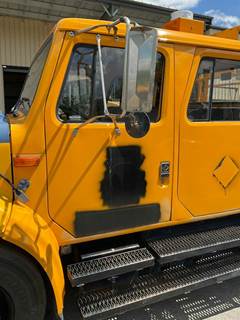 International 4700 Left Front Door Assembly