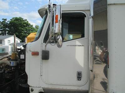 International 9900i Left Front Door Assembly