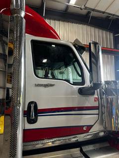 International LoneStar Right Front Door Assembly