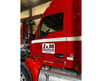 Kenworth T680 Left Front Door Assembly