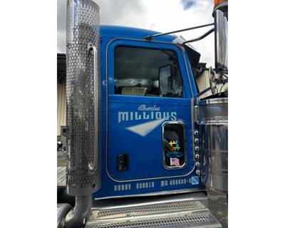 Peterbilt 389 Right Front Door Assembly