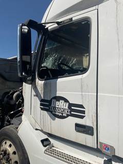 Volvo VNL Left Front Door Assembly