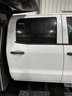 Chevrolet C5500 Right Rear Door Assembly for a Chevrolet GM515